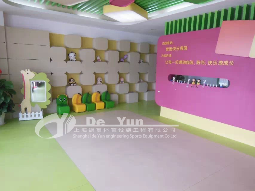 幼兒園運(yùn)動(dòng)地膠